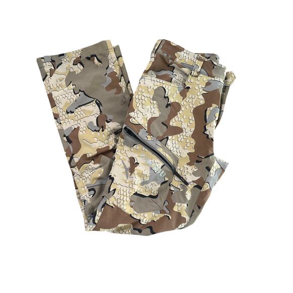 Kuiu Kids Boy's Multicolor Camouflage Print Talus Hybrid Short Valo Pants Size L - Picture 1 of 7